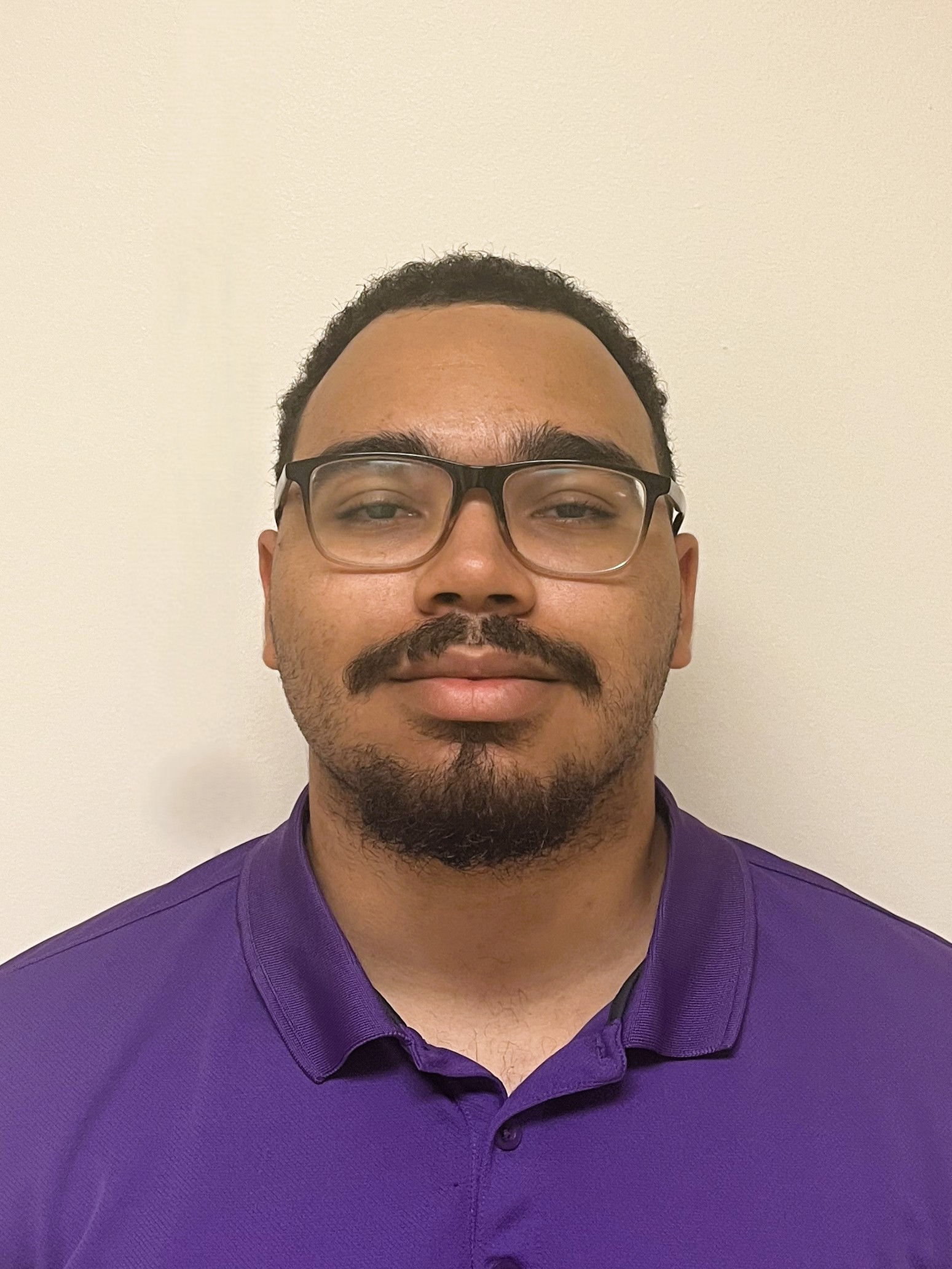 Headshot of Aidan Anderson