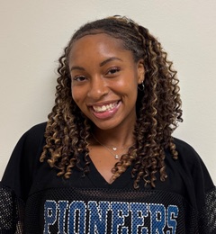 Headshot of Talaiya Munson