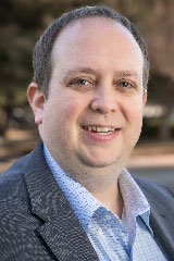 Russell Luna headshot