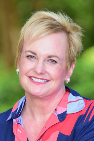 Wendi Strong headshot