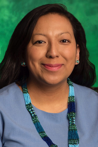 Dr. Jennifer Gómez Menjívar